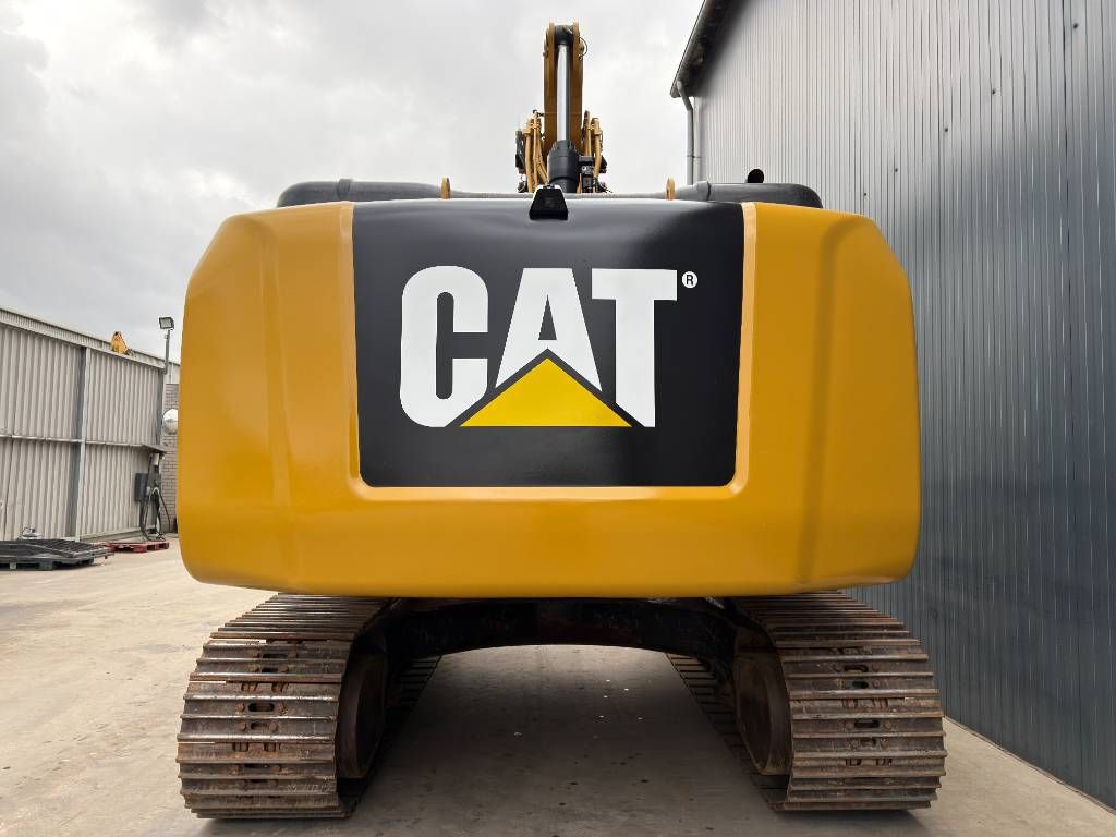 CAT 320FL VA