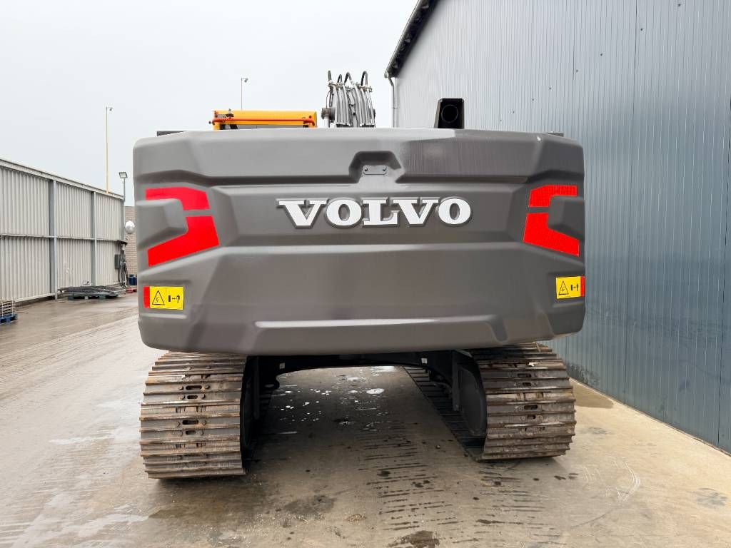 Volvo EC210