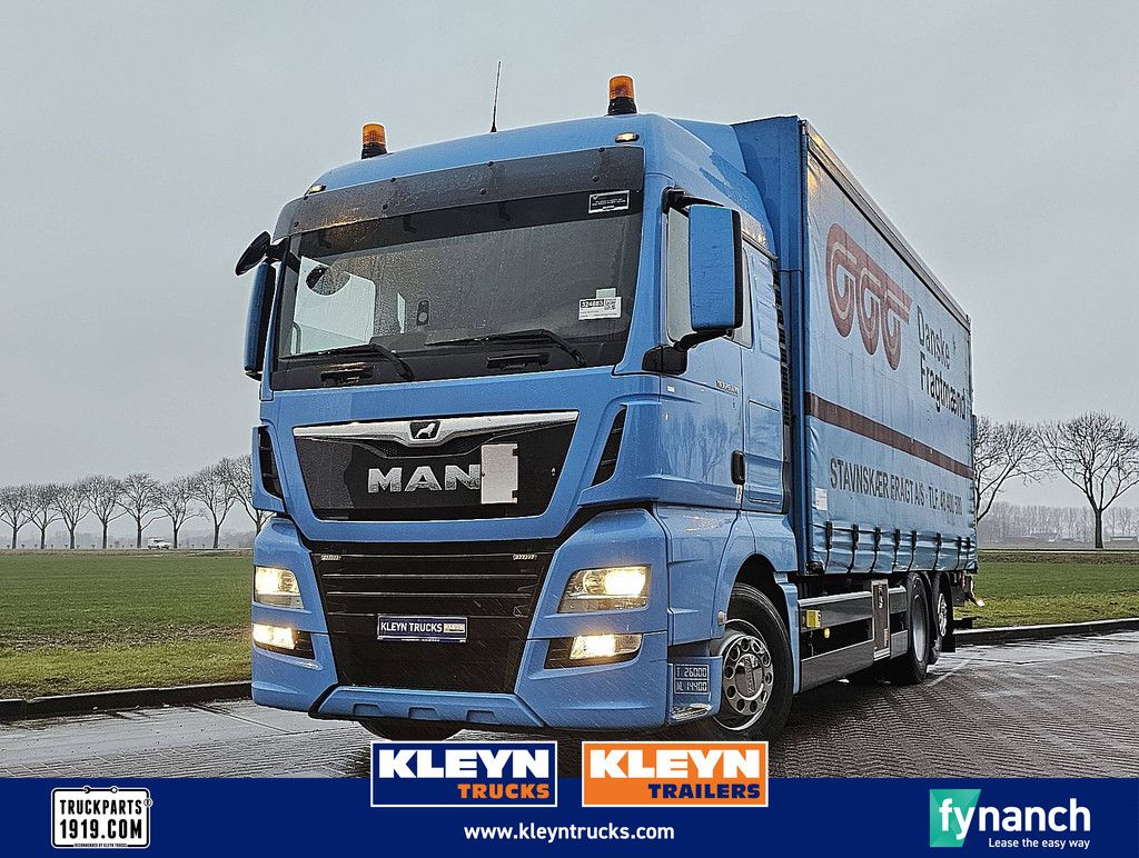 M.A.N. 26.470 TGX schuizeil laadklep!