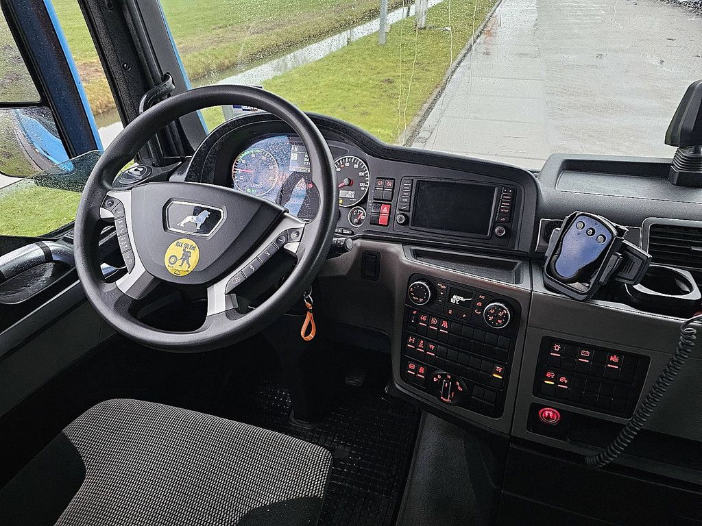 M.A.N. 26.470 TGX schuizeil laadklep!