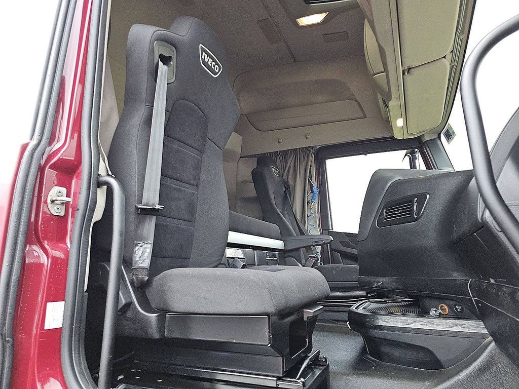 IVECO S-WAY AS440S48