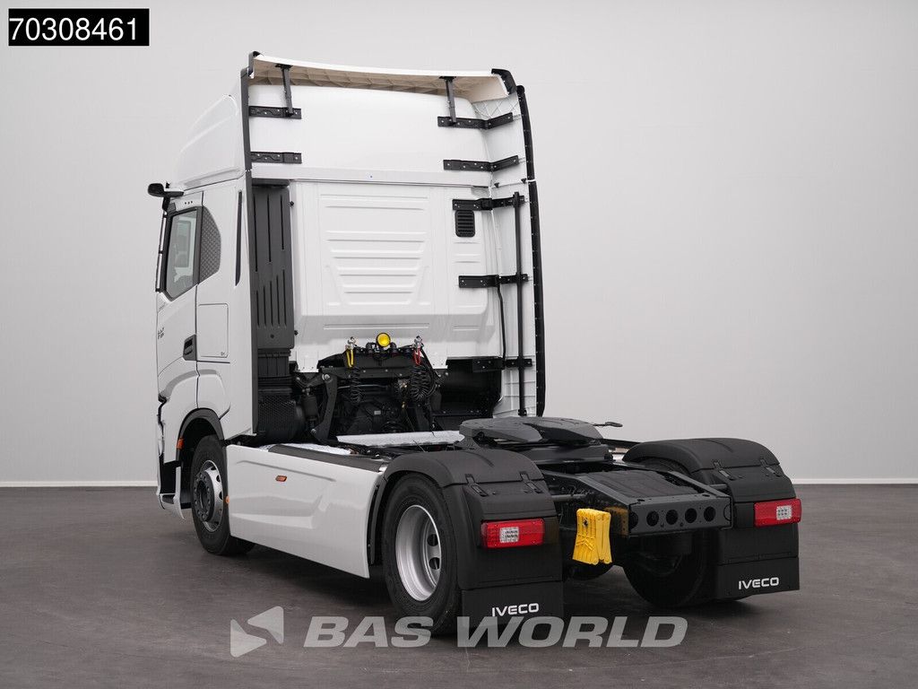 Iveco S-Way 500 4X2 NEW! 2xTanks Full-Air Standklima Navi LED