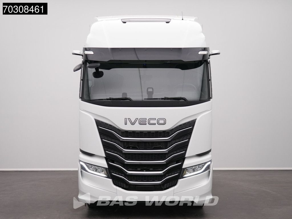 Iveco S-Way 500 4X2 NEW! 2xTanks Full-Air Standklima Navi LED