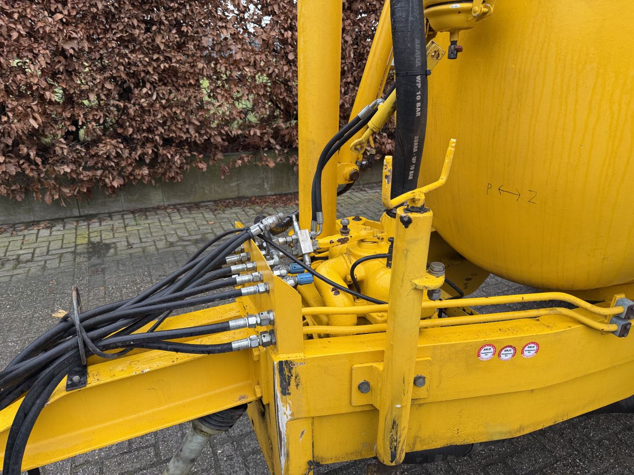 Watertank met hydraulische watergeef arm !