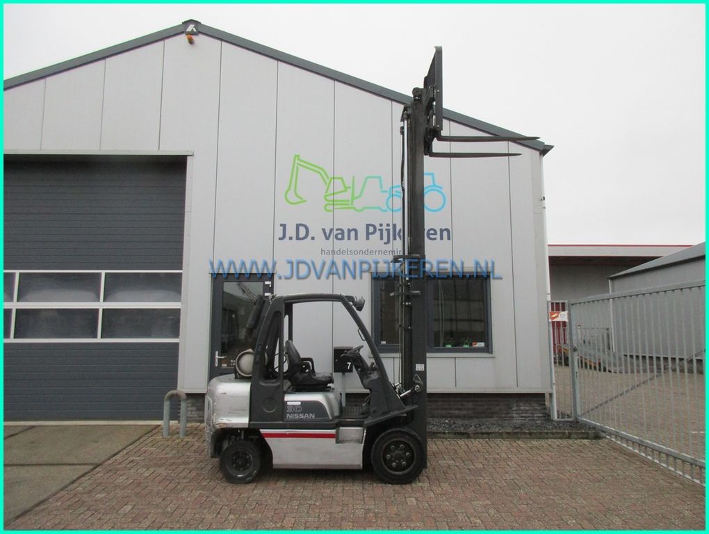 Nissan G1D2A30LQ 3t 2010 freelift+sideshift+4x hydrauliek