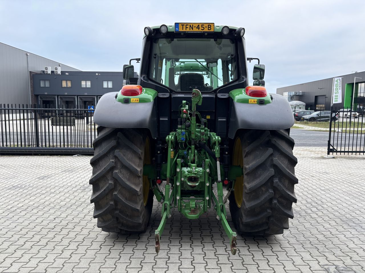 John Deere 6120M met 623R voorlader