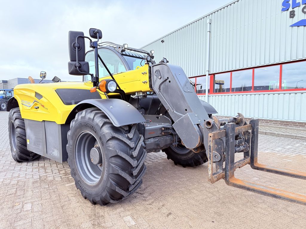 New Holland TH7.42 Telehandler