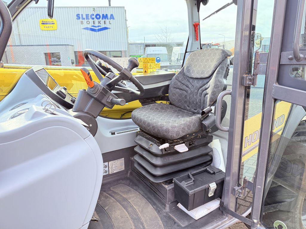 New Holland TH7.42 Telehandler