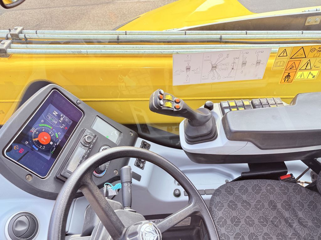 New Holland TH7.42 Telehandler