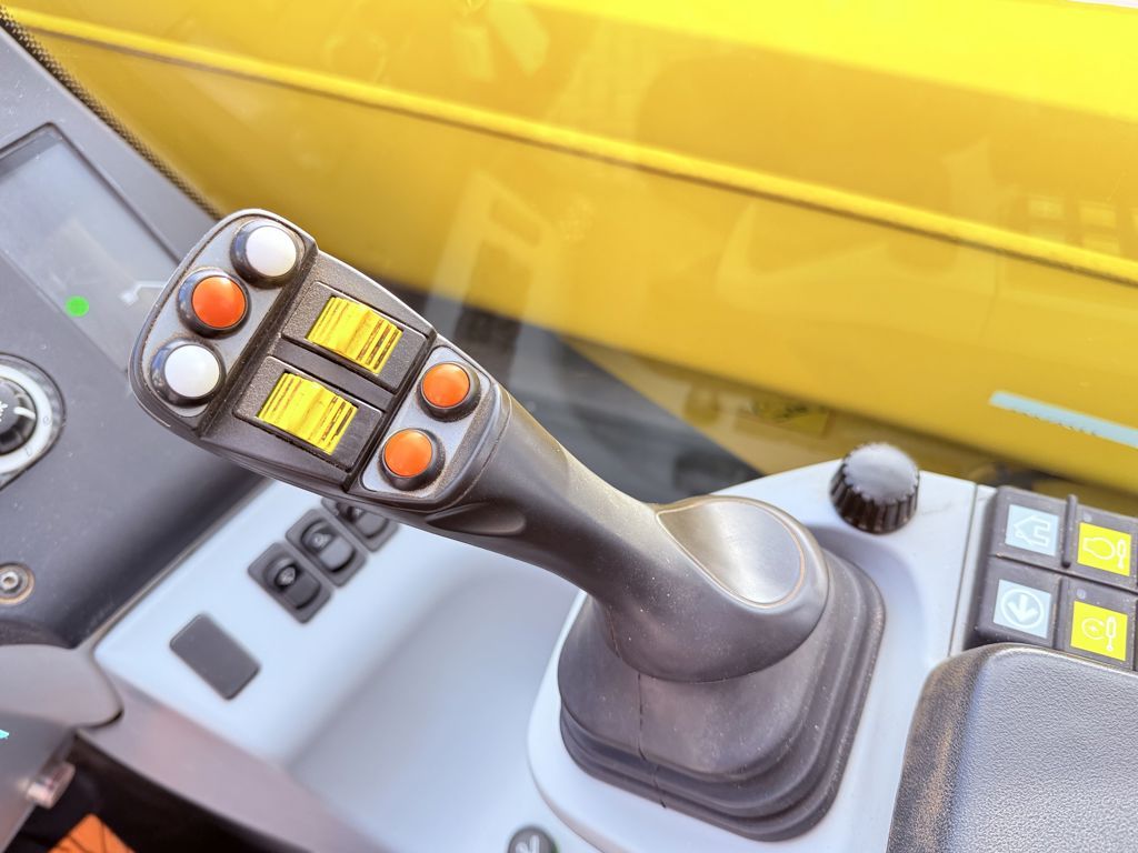 New Holland TH7.42 Telehandler