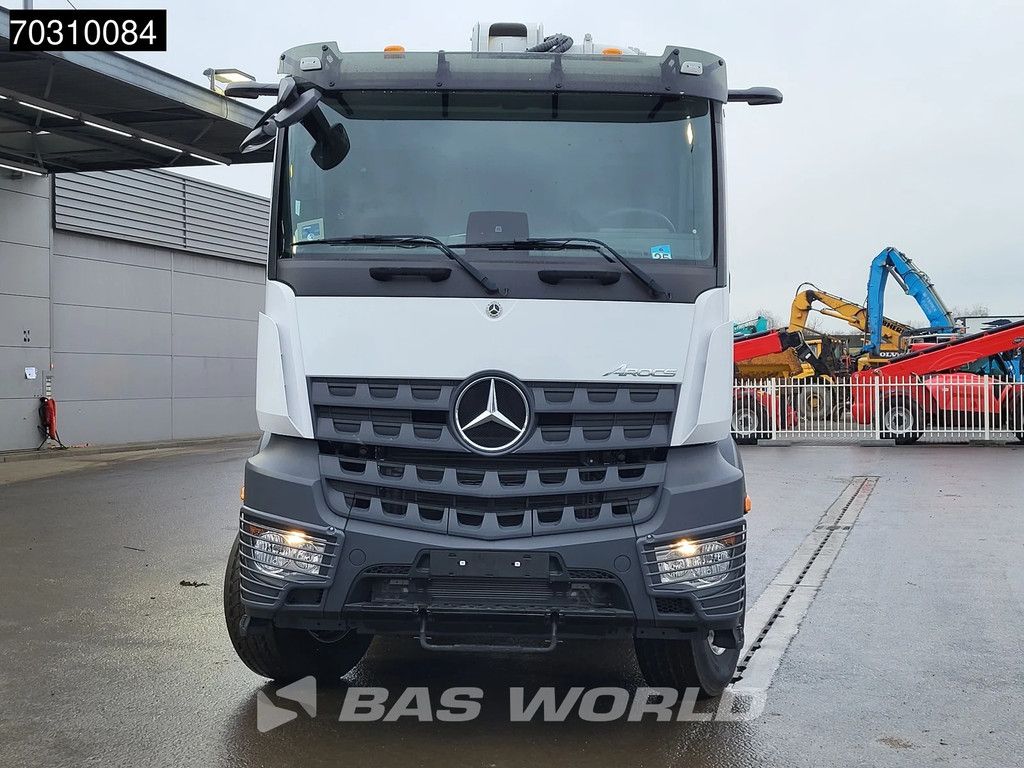Mercedes Arocs Arocs 2843 6X4 NEW! 31mtr 4x extendable Bonneux concrete pump Remote Control Euro 6