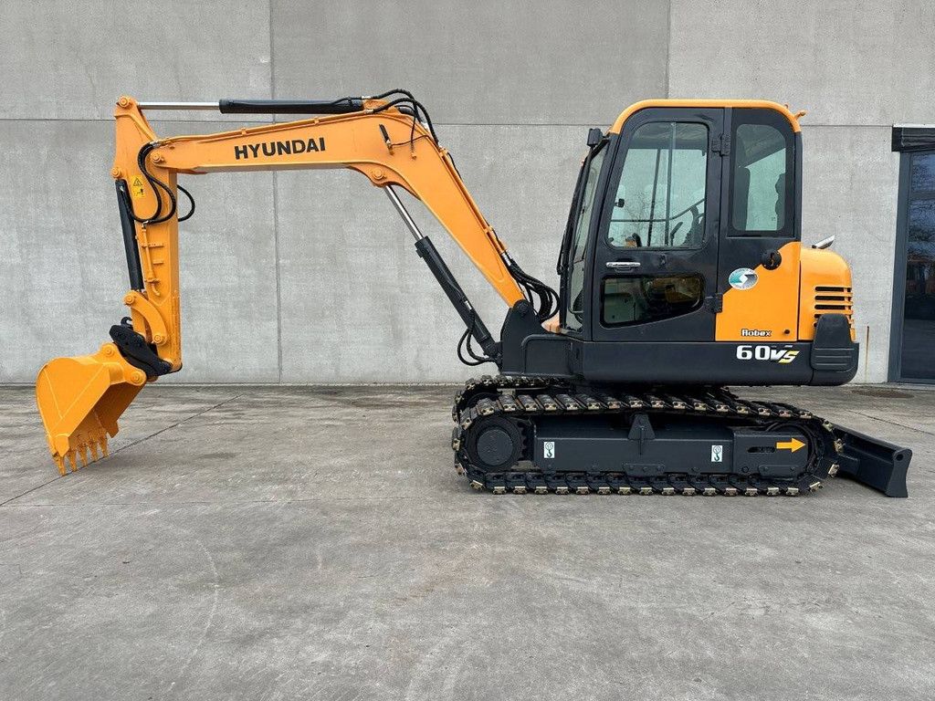 Raupenbagger Hyundai R60VS Diesel 40,5 kW 2016