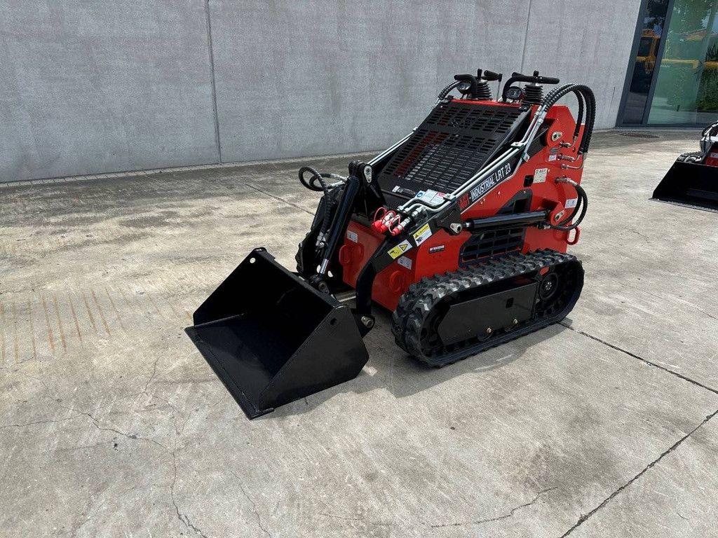 Kompaktlader AGT LRT23 Benzin 15 PS 2025 Neu