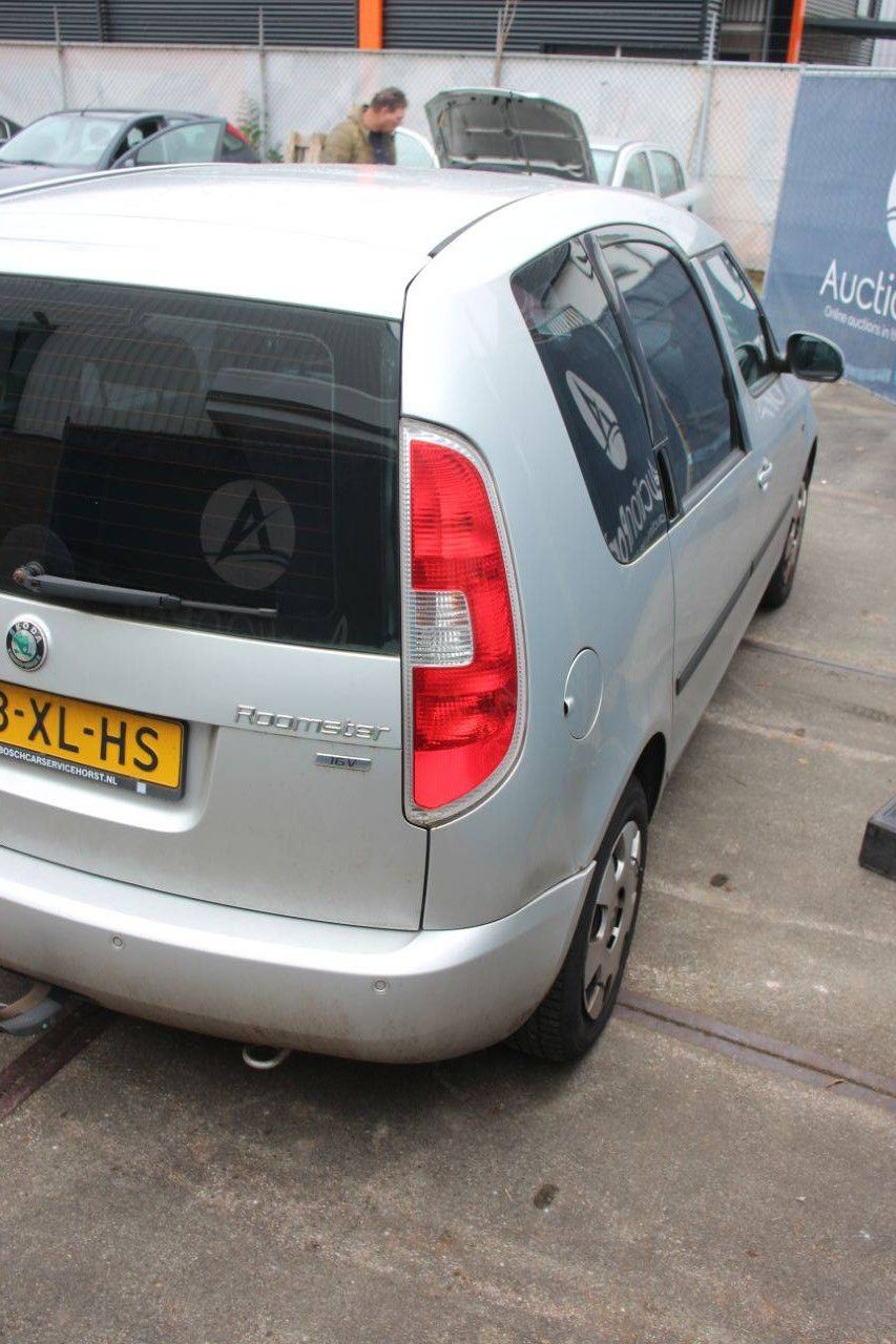 Pkw Skoda Roomster Benzin 86 PS 2007