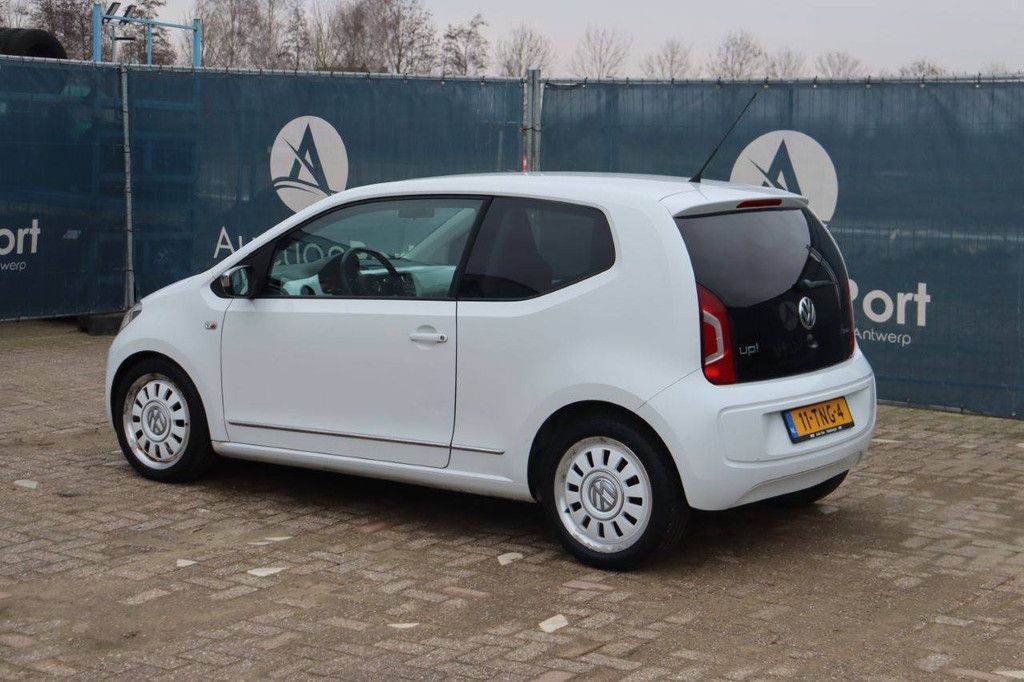 Pkw Volkswagen Up Benzin 60 PS 2012 (Marge)