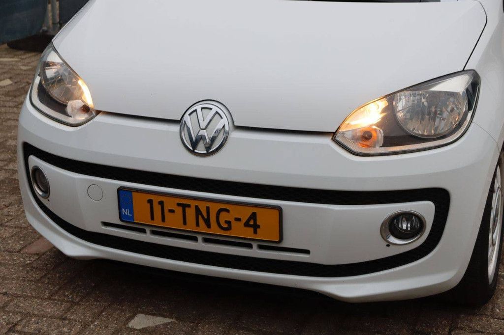 Pkw Volkswagen Up Benzin 60 PS 2012 (Marge)