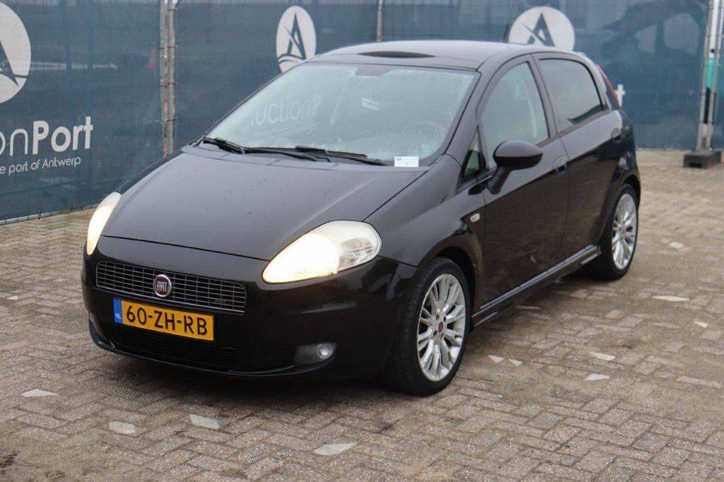 Personenauto Fiat Punto Benzine 120pk 2008 (Marge)