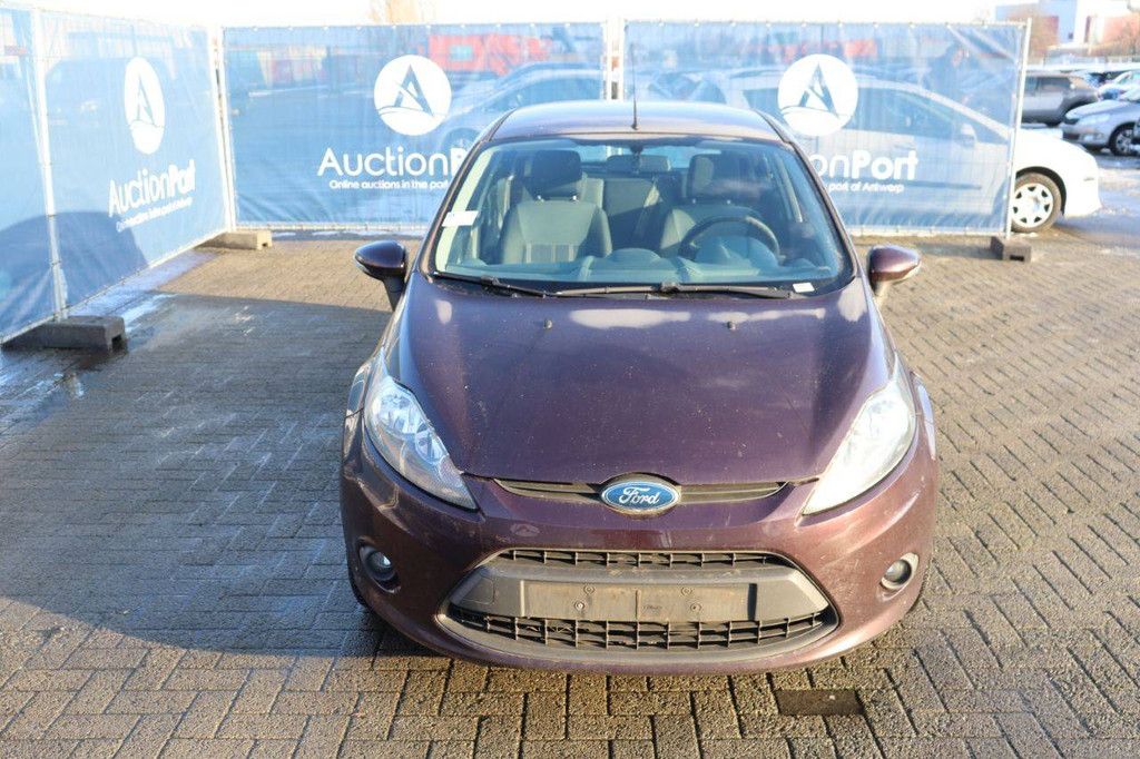 Passenger car Ford Fiesta Diesel 90 hp 2010 (Margin)
