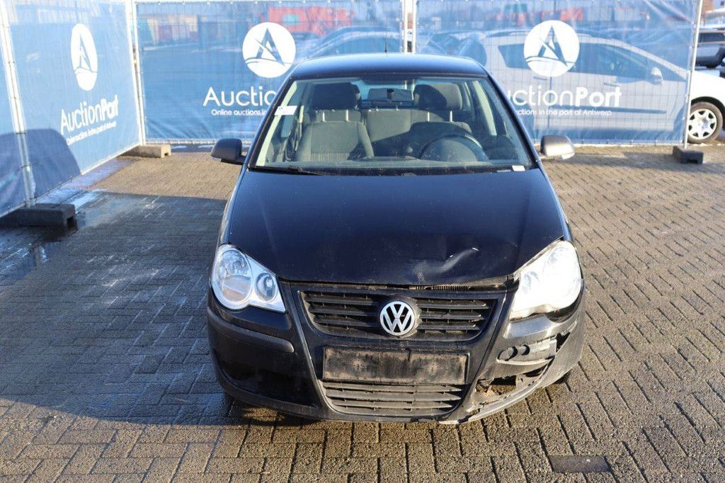 Pkw Volkswagen Polo Benzin 60 PS 2008 (Marge)