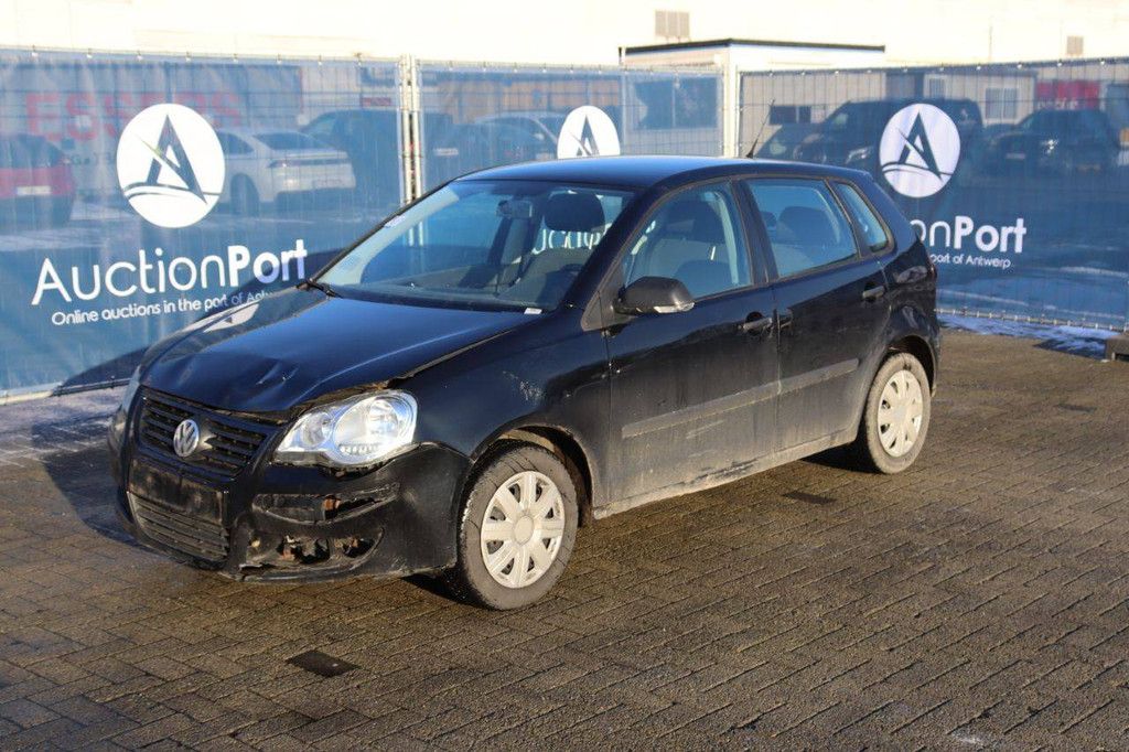 Pkw Volkswagen Polo Benzin 60 PS 2008 (Marge)