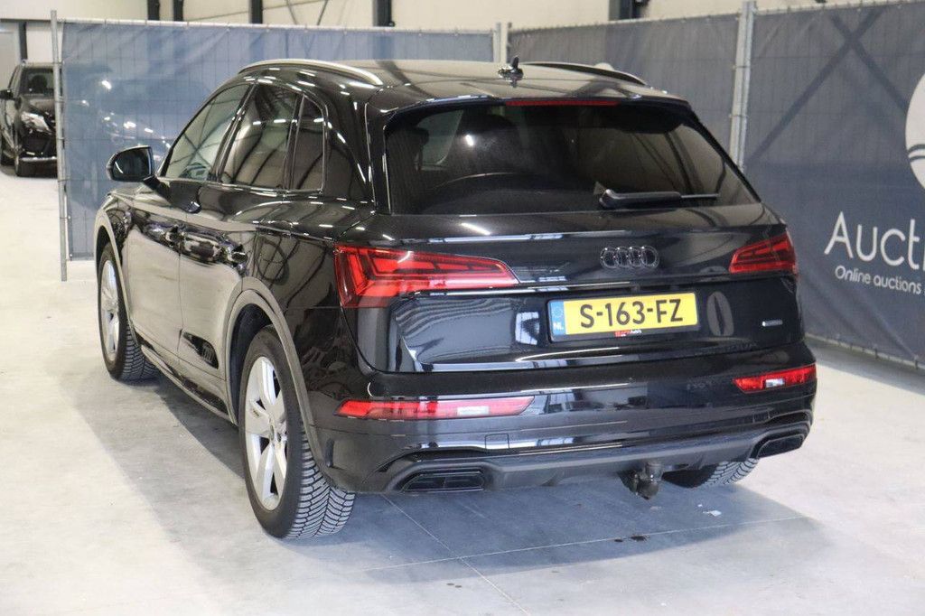 SUV Audi Q5 50 tfsi-e Electric/Gasoline 266 hp 2021