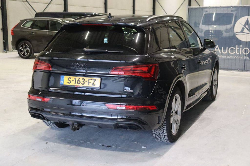 SUV Audi Q5 50 tfsi-e Electric/Gasoline 266 hp 2021