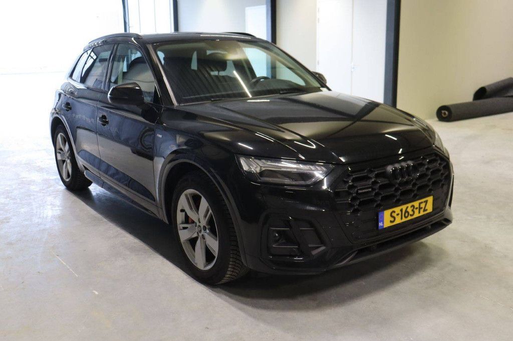 SUV Audi Q5 50 tfsi-e Electric/Gasoline 266 hp 2021