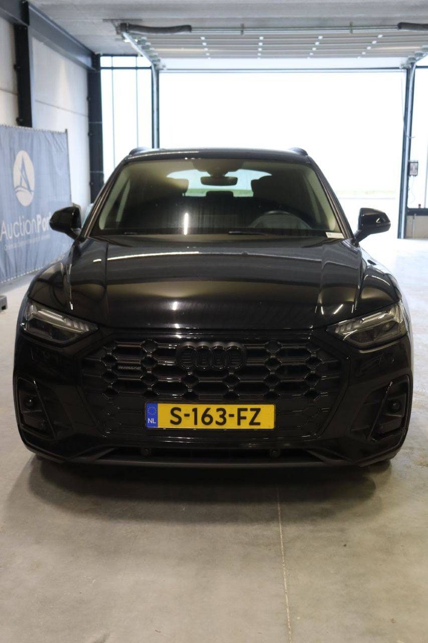 SUV Audi Q5 50 tfsi-e Electric/Gasoline 266 hp 2021