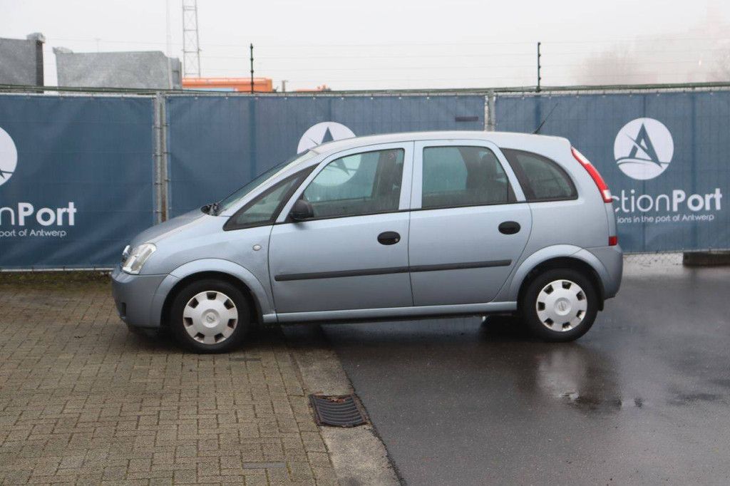Personenauto Opel Meriva Benzine 100pk 2004
