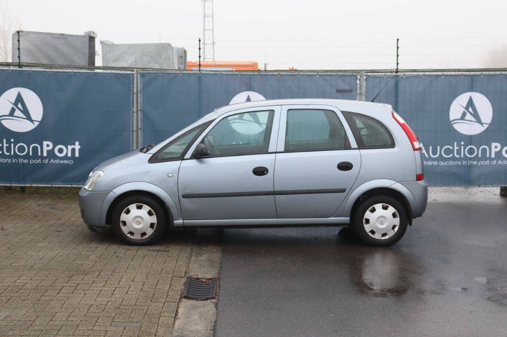 Personenauto Opel Meriva Benzine 100pk 2004