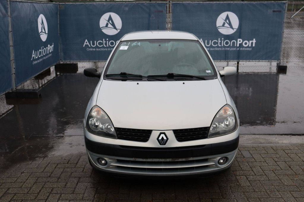 Renault Clio Pkw, Benzin, 58 PS, Baujahr 2003 (Margin)