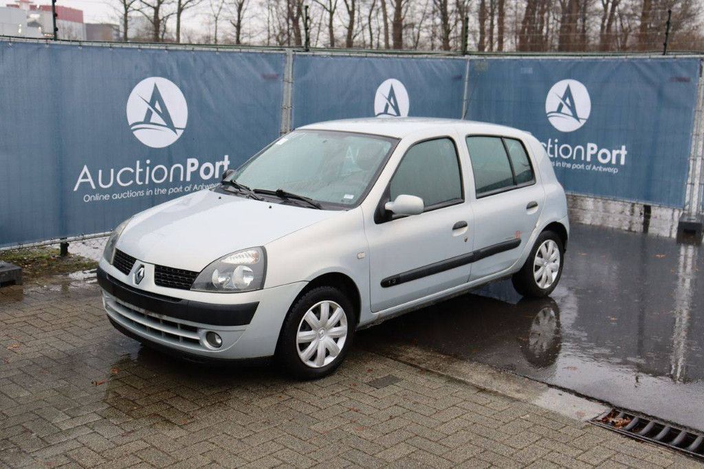 Renault Clio Pkw, Benzin, 58 PS, Baujahr 2003 (Margin)