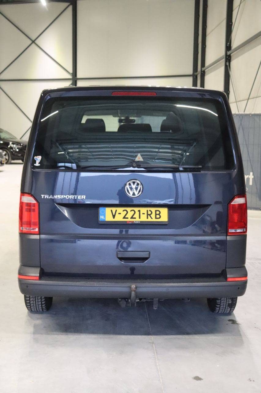 Volkswagen Transporter DC Van, 6-seater, Diesel, 150 hp, 2018