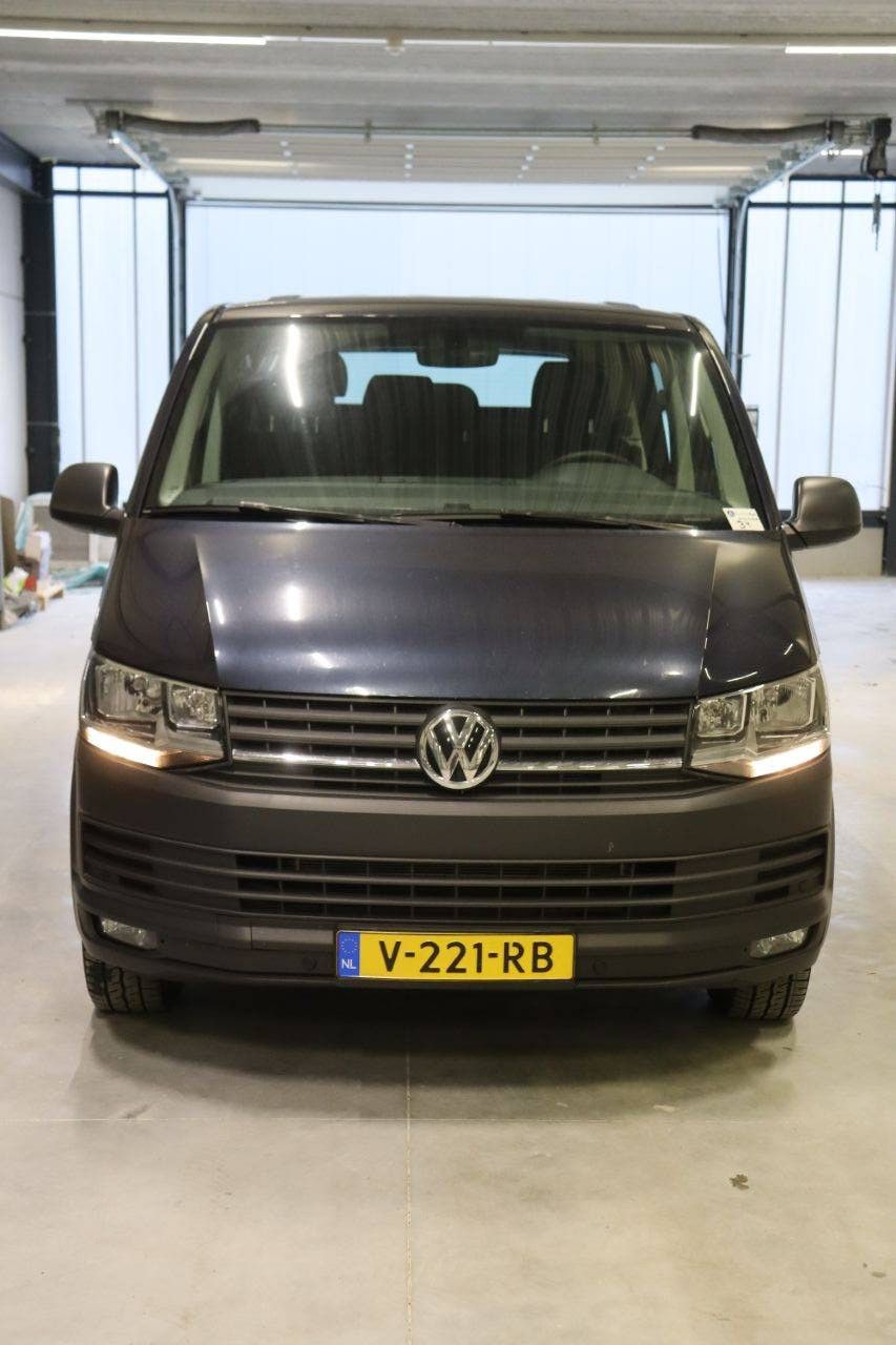 Volkswagen Transporter DC Van, 6-seater, Diesel, 150 hp, 2018