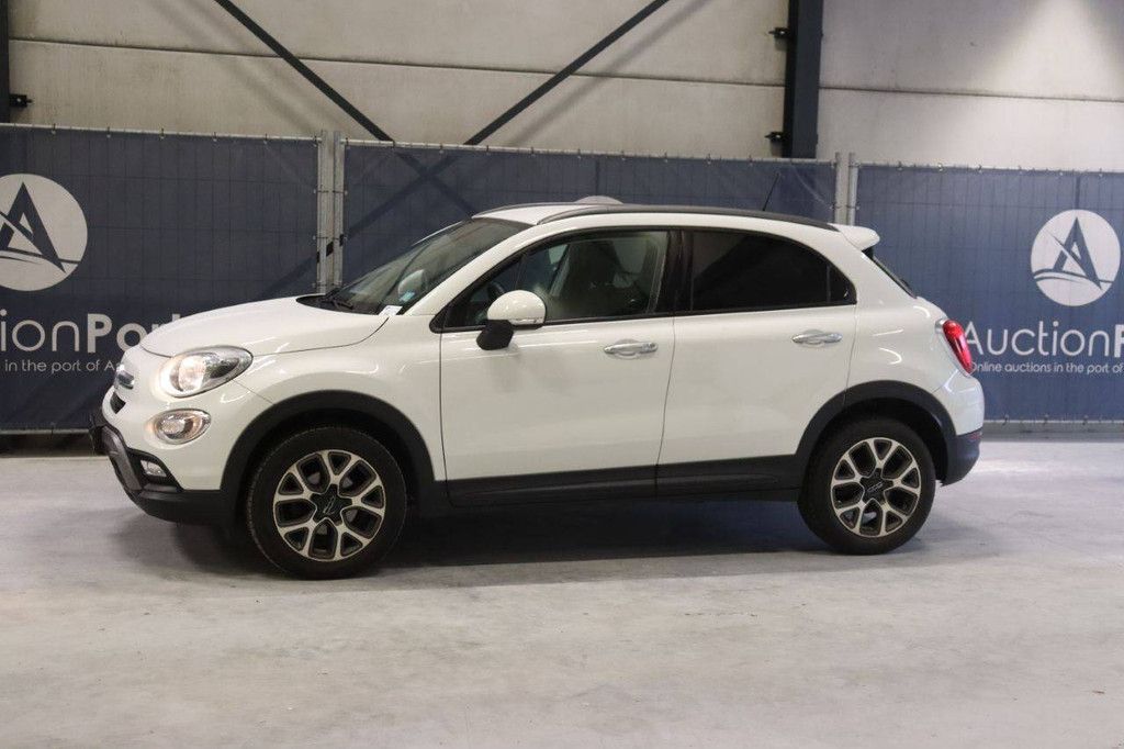 SUV Fiat 500X Petrol 136 hp 2015 (Margin)
