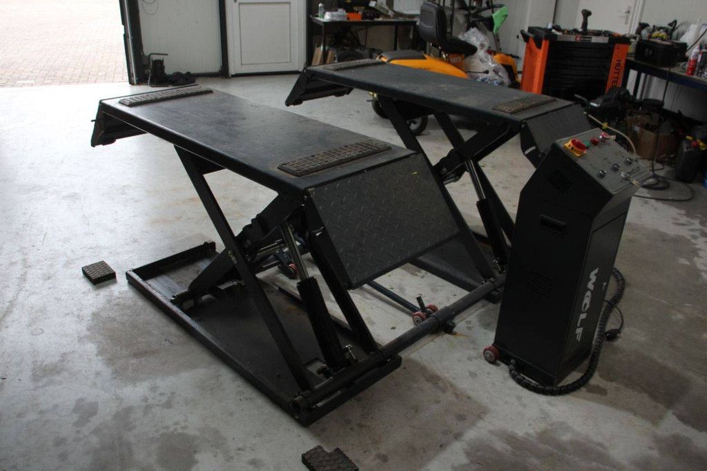 Scherenbühne Wolf WKS30E 3000kg 2023