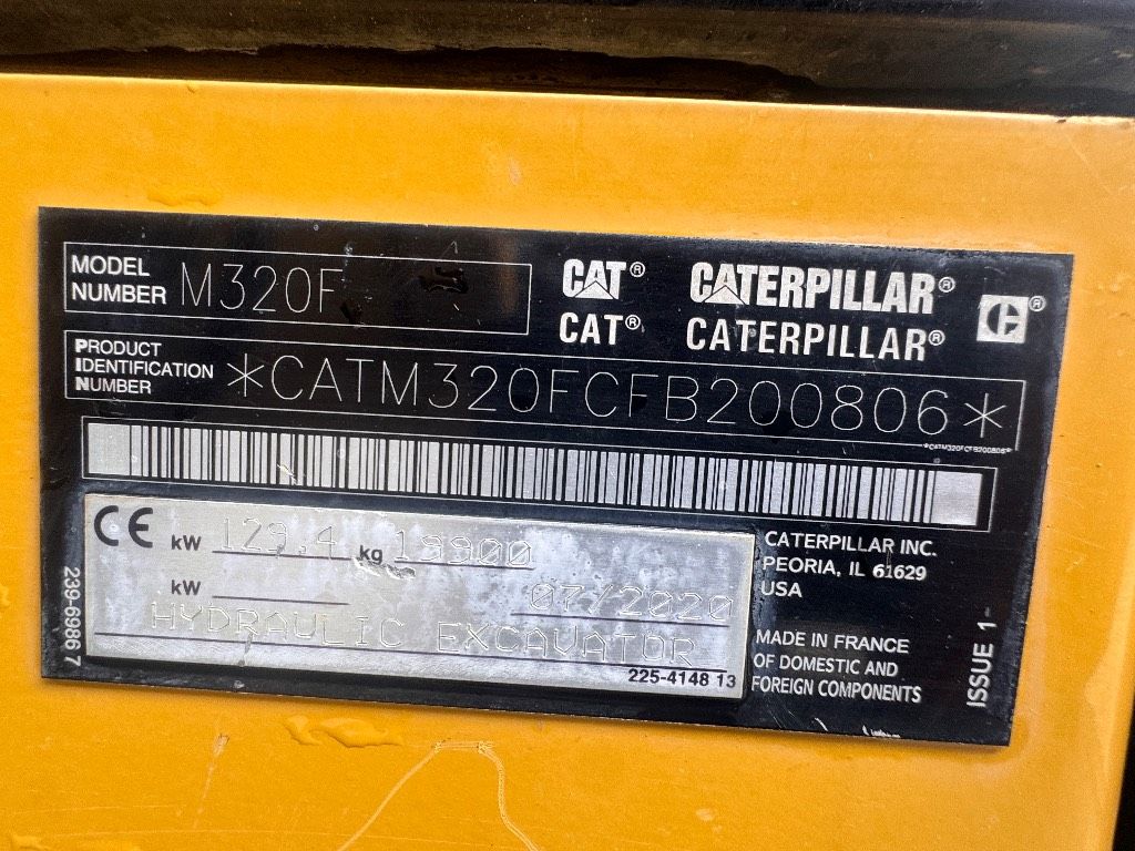 CAT M320F