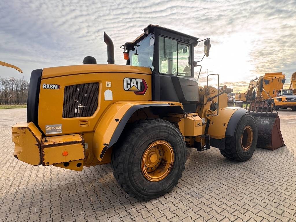 CAT 938M