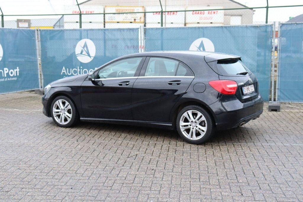 Mercedes-Benz A180 Benziner 2012 (Margin)