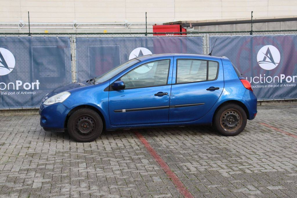 Pkw Renault Clio Diesel 86 PS 2010 (Margin)