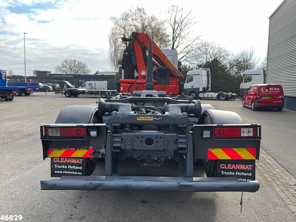 Renault Kerax 460 8x4 Palfinger 16 Tonmeter laadkraan