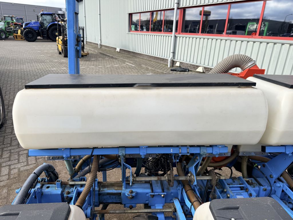 Monosem NG PLUS 6-Rijig Maiszaaimachine