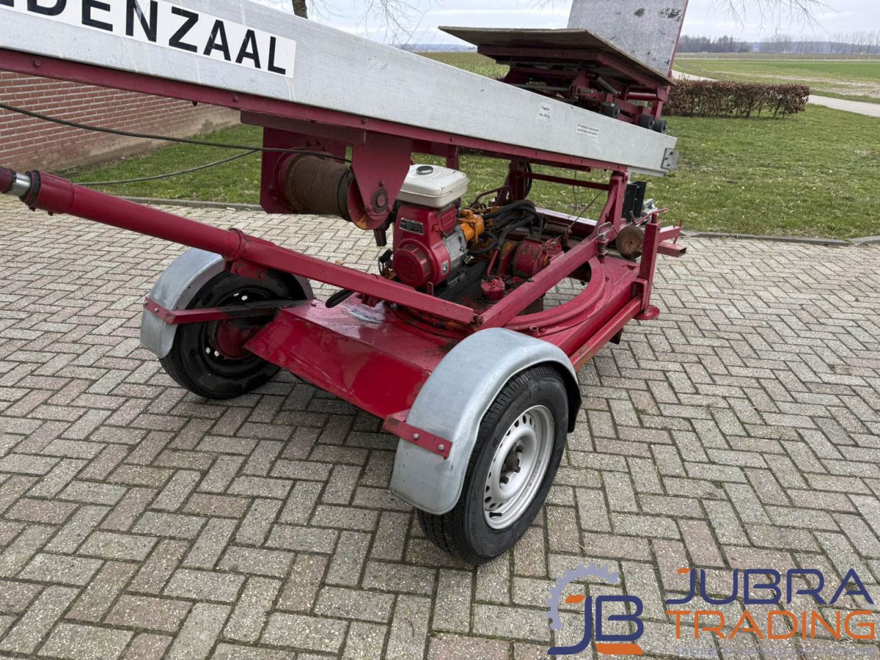 Teupen Pannenlift Benzine | 1979 | Benzine | ±15M Hoogte