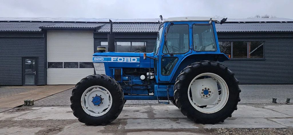 Ford 8210