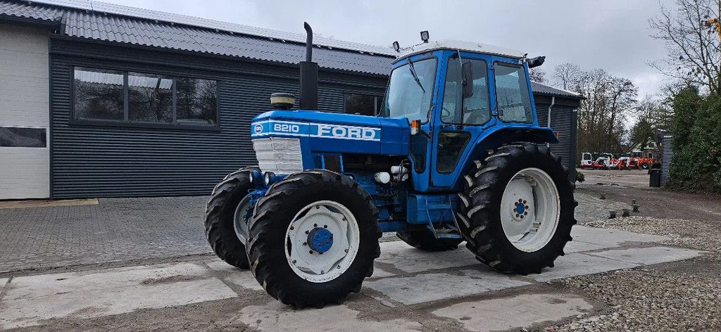 Ford 8210