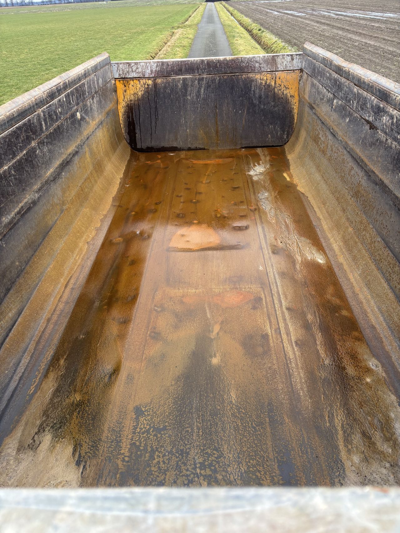 Joskin 22 tons dumper grondkar kipper