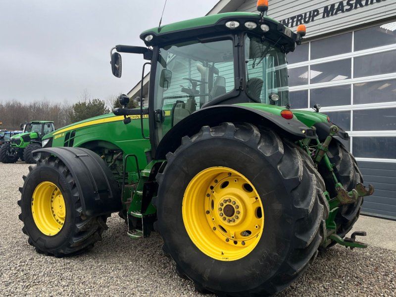John Deere 8335R Autopower og med centralsmørring