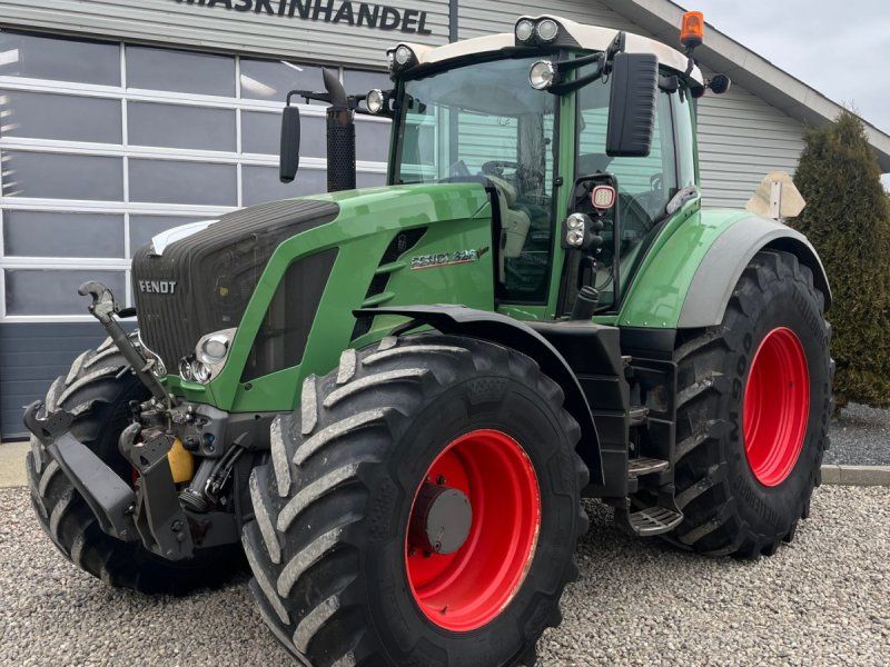 Fendt 826 Vario med frontlift og frontpto