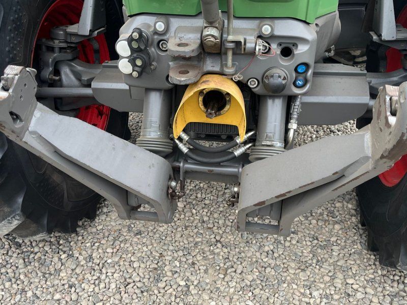 Fendt 826 Vario med frontlift og frontpto