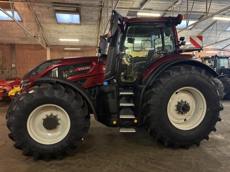 Valtra Q245 1A9